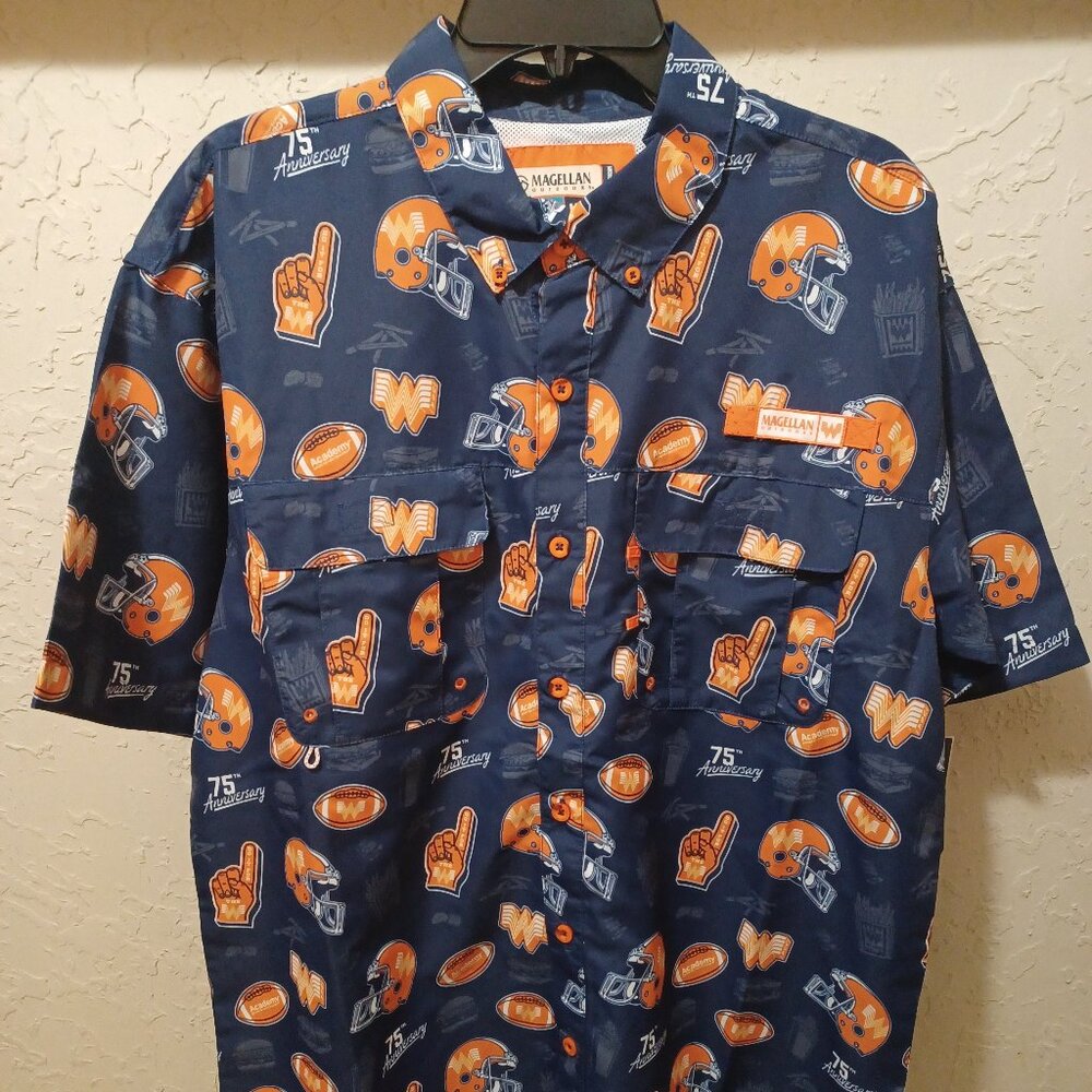 Magellan Whataburger Fish Gear Mens M Relaxed Fit Button Down Blue Orange Moistu